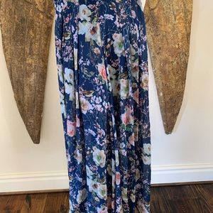 Alythea size medium flowy flower pants